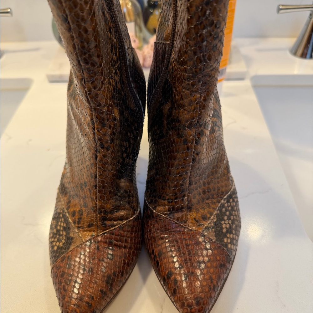 JOLIE BY EDWARD SPIERS MADE IN ITALY ANKLE BOOTS EU37 (US 6.5-7)